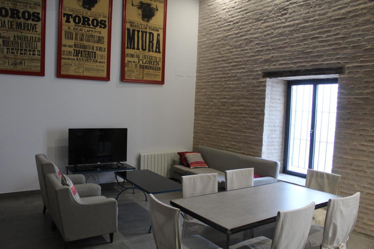 Cozy & Modern Apartment Hombre De Piedra Sevilla Exterior foto